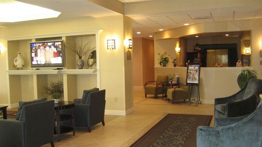 Holiday Inn Express Hotel & Suites Clearwater Us 19 North, An Ihg Hotel Interno foto